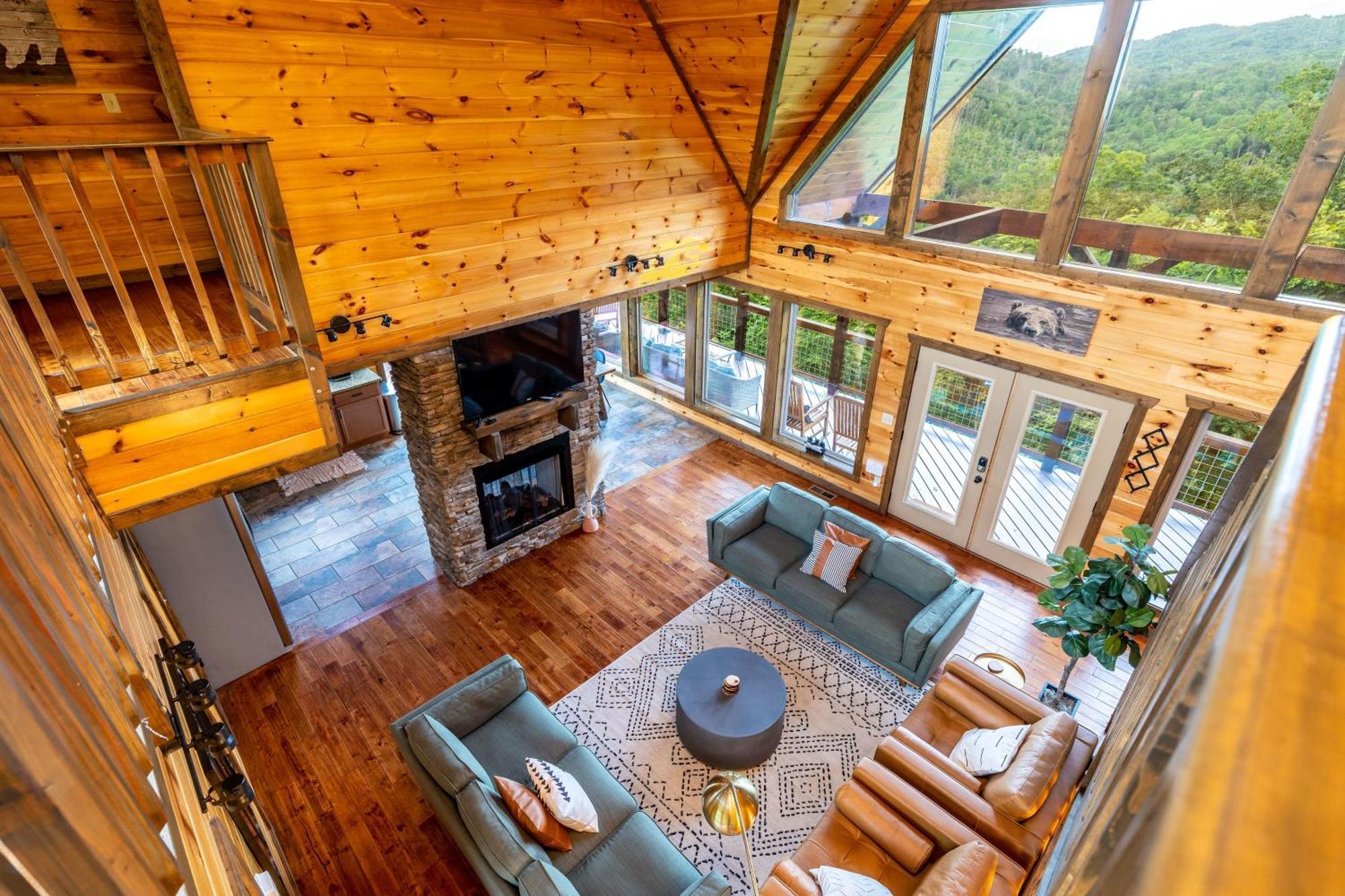 The Solstice - Amenities Galore Mountain Retreat Gatlinburg Dış mekan fotoğraf