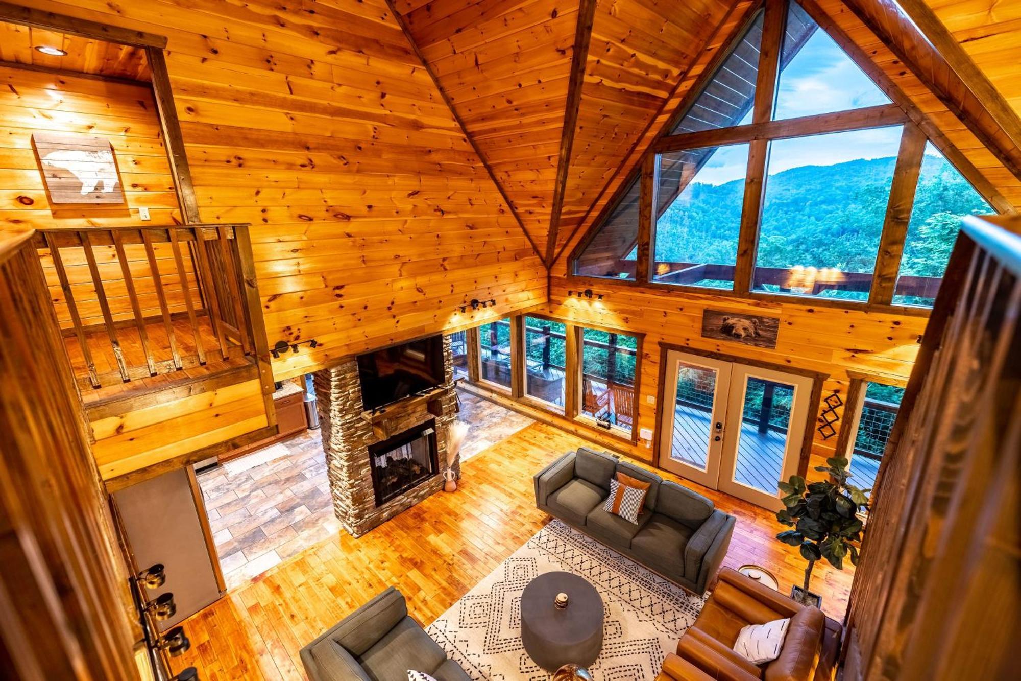The Solstice - Amenities Galore Mountain Retreat Gatlinburg Dış mekan fotoğraf