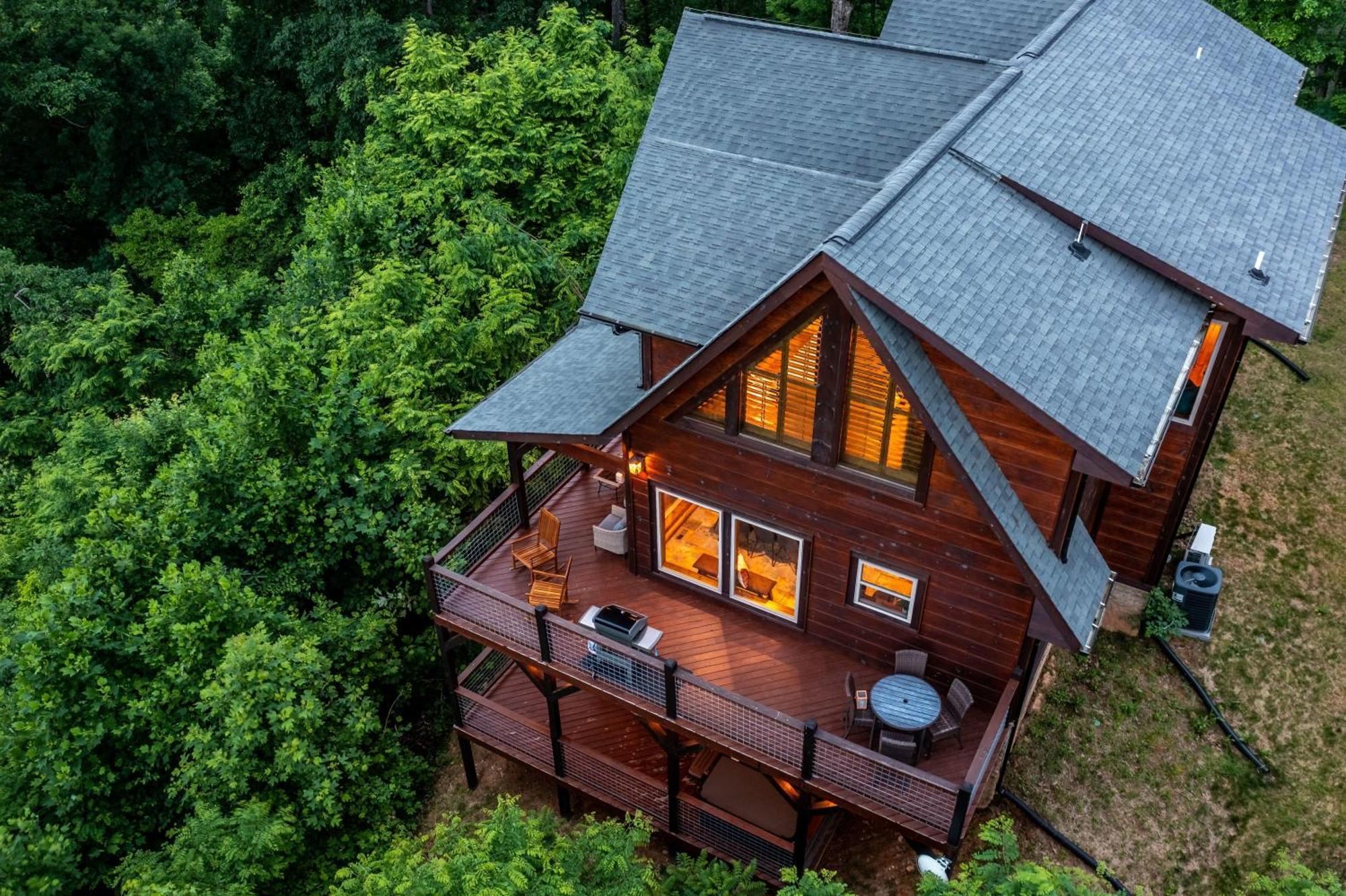 The Solstice - Amenities Galore Mountain Retreat Gatlinburg Dış mekan fotoğraf