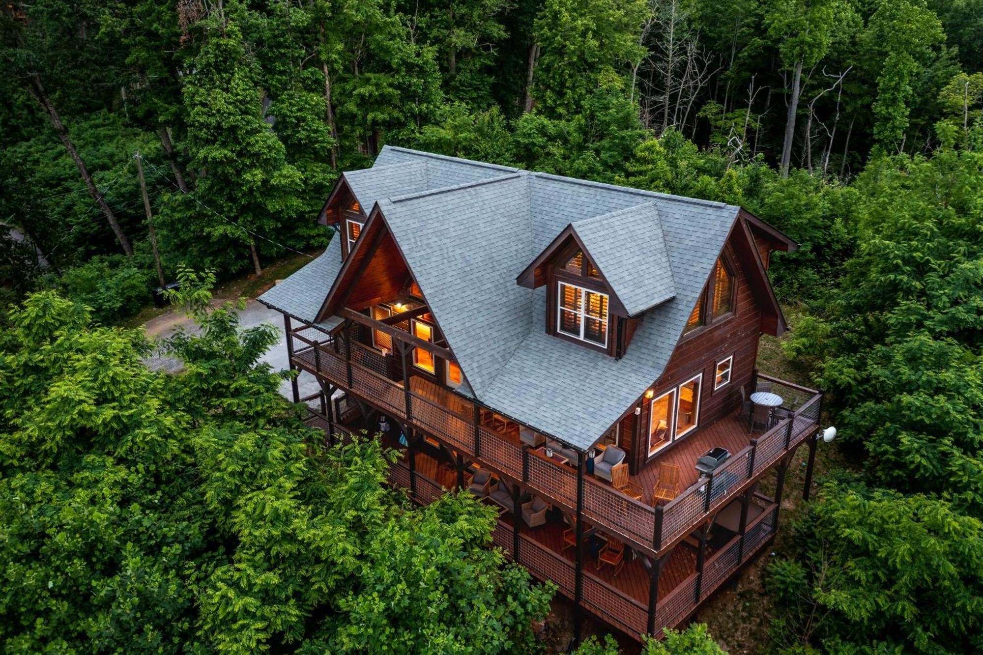 The Solstice - Amenities Galore Mountain Retreat Gatlinburg Dış mekan fotoğraf