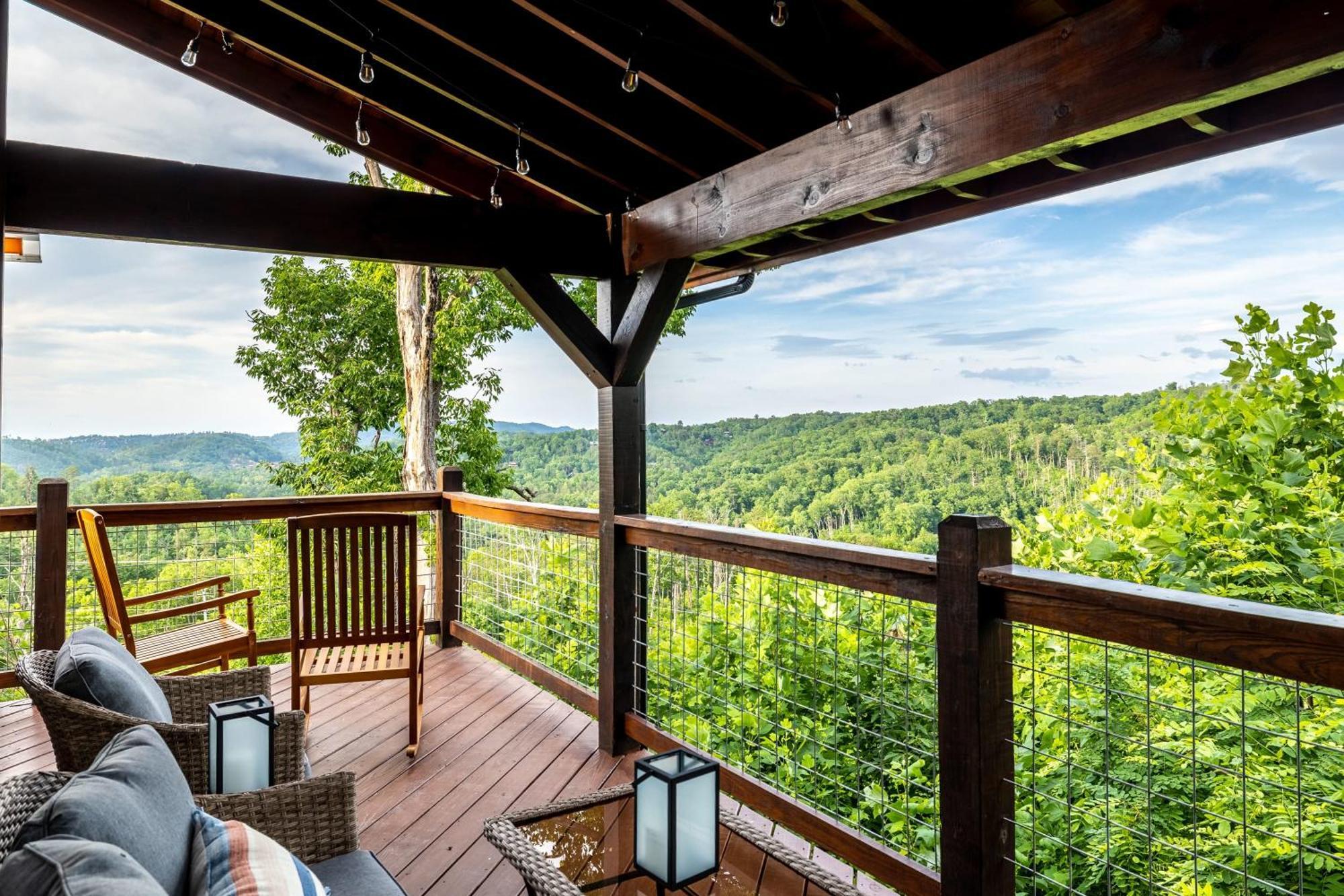 The Solstice - Amenities Galore Mountain Retreat Gatlinburg Dış mekan fotoğraf
