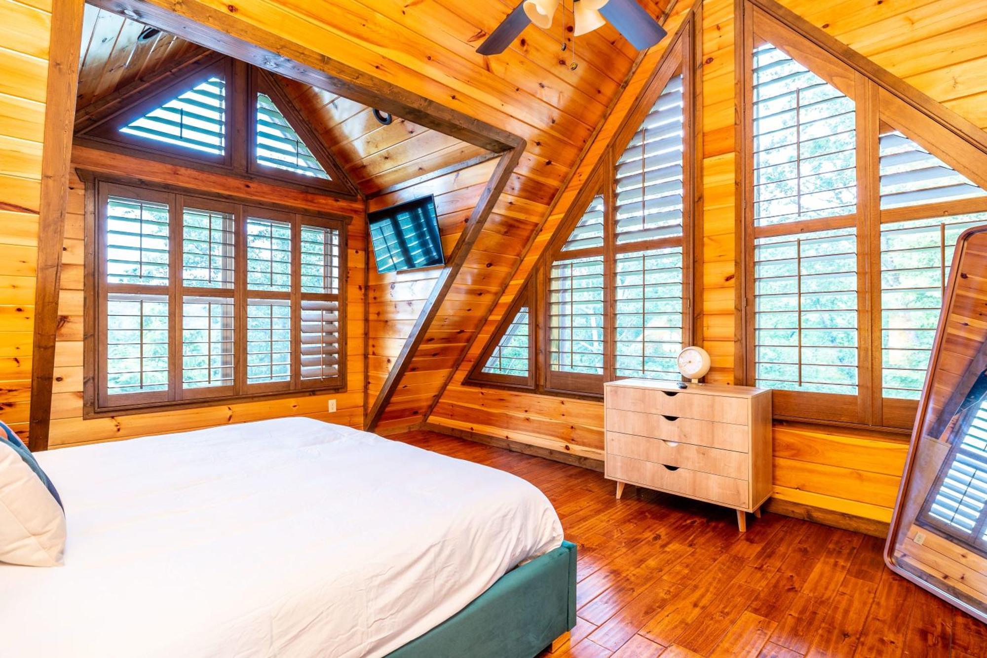 The Solstice - Amenities Galore Mountain Retreat Gatlinburg Dış mekan fotoğraf