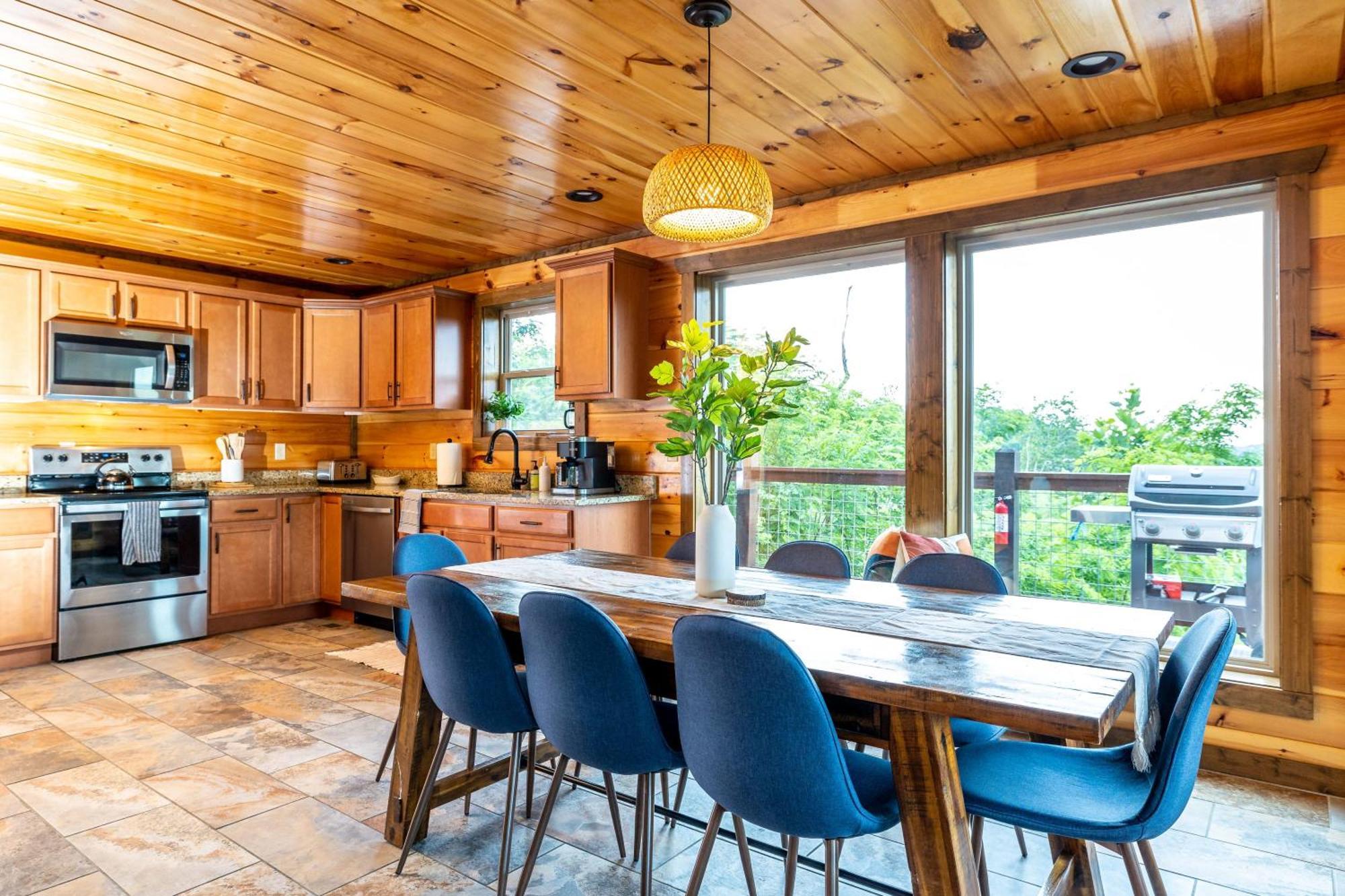 The Solstice - Amenities Galore Mountain Retreat Gatlinburg Dış mekan fotoğraf